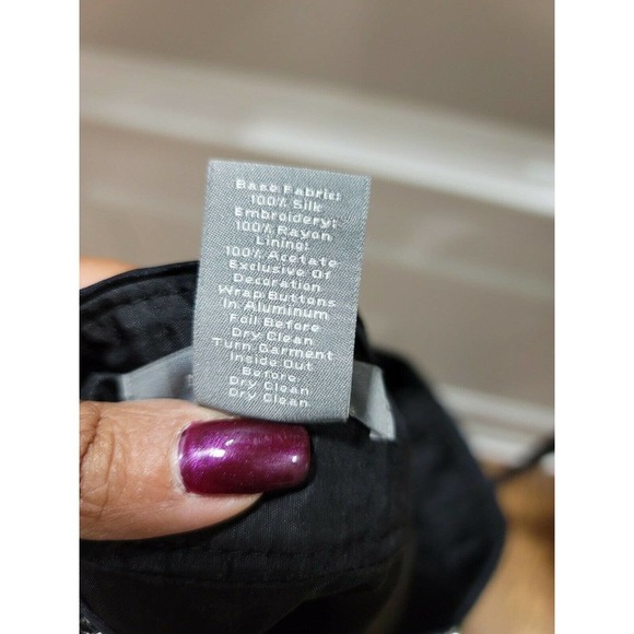 Ann Taylor Women's White Silk & Rayon Button Closure Knee Length Skirt Size 4 - Picture 6 of 7